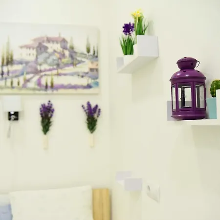 Sweet Near Center Apartment *